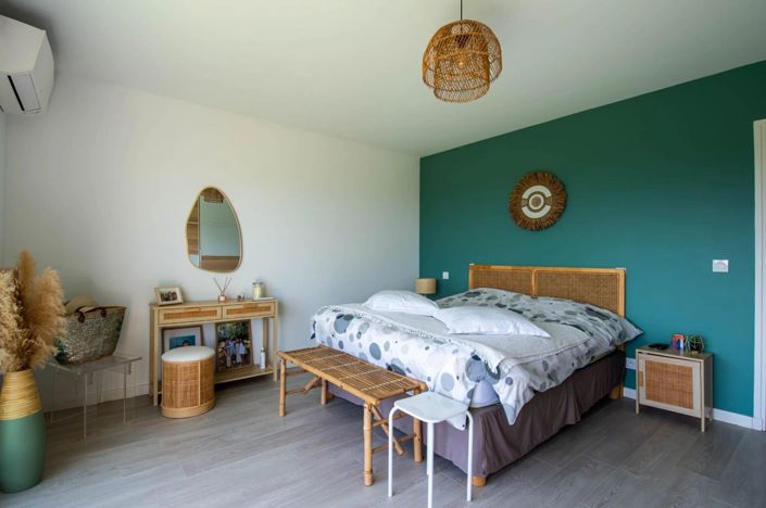 Image No.9-3 Bed Property for sale