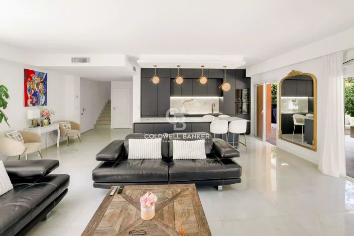 Image No.2-3 Bed House for sale