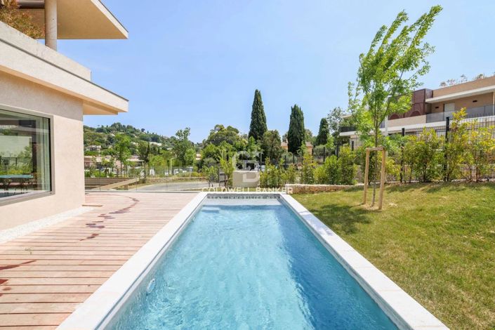 Image No.3-4 Bed House for sale