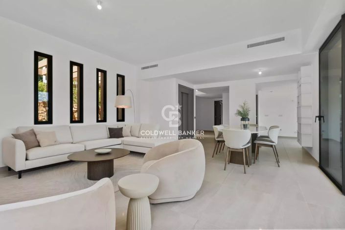 Image No.4-4 Bed House for sale