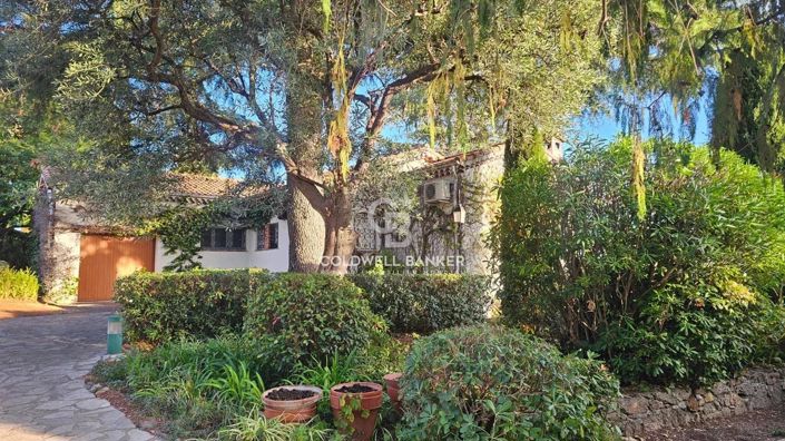 Image No.10-3 Bed House for sale