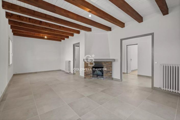 Image No.2-3 Bed House for sale