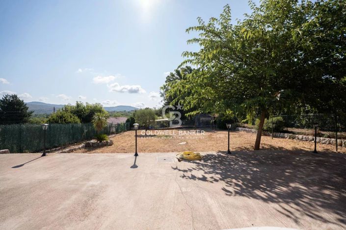 Image No.20-3 Bed House for sale