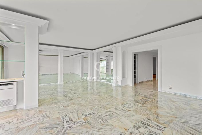 Image No.3-2 Bed Property for sale