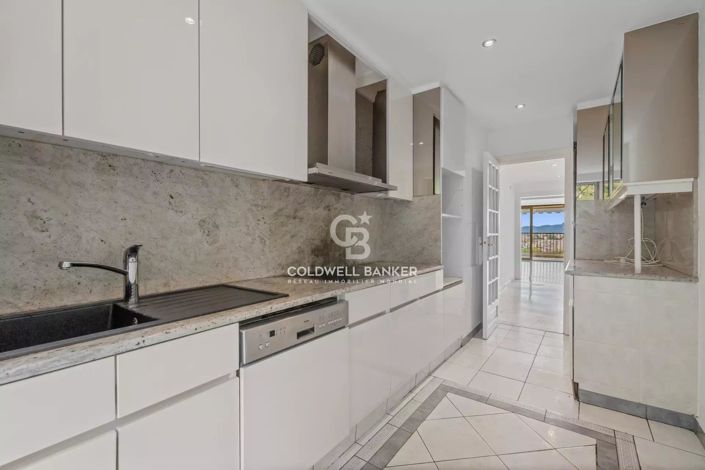 Image No.5-2 Bed Property for sale