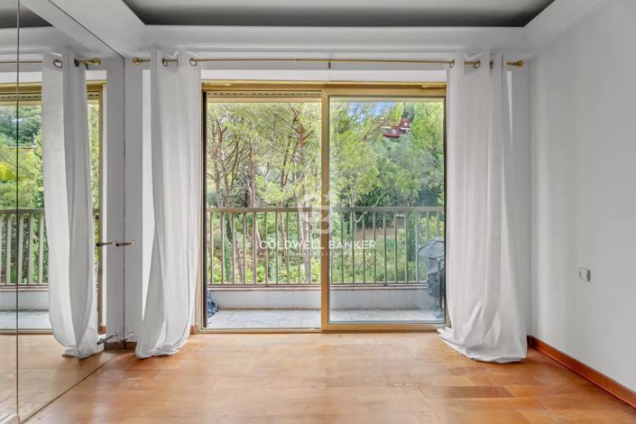 Image No.7-2 Bed Property for sale