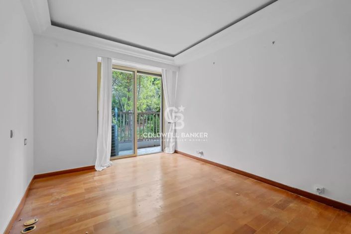 Image No.9-2 Bed Property for sale