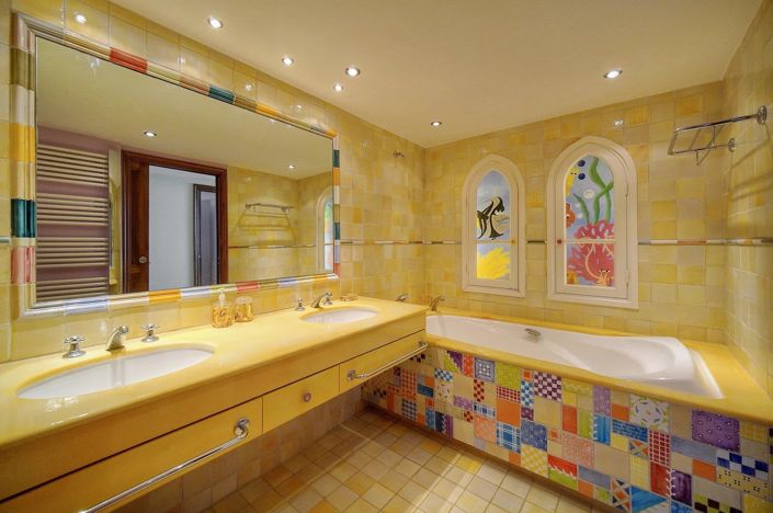 Image No.13-5 Bed Apartment for sale