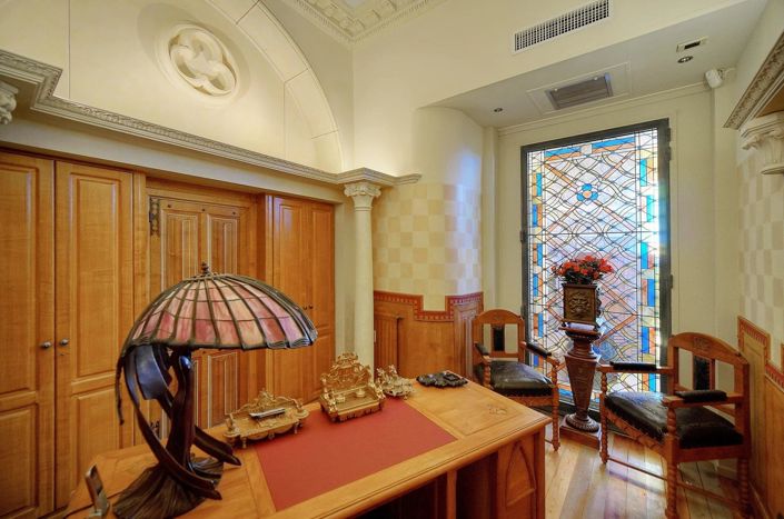 Image No.8-5 Bed Apartment for sale