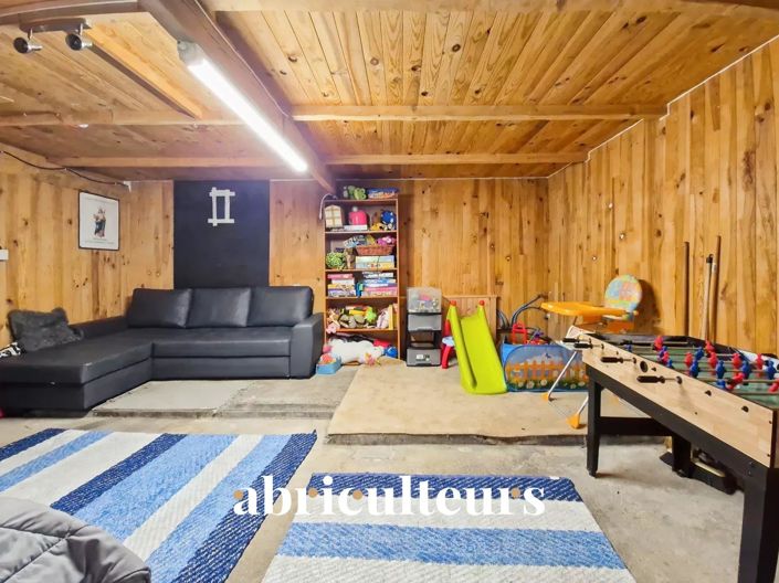 Image No.14-3 Bed House for sale