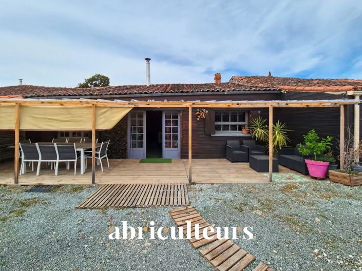 Image No.24-3 Bed House for sale