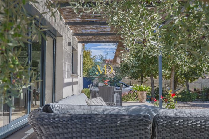 Image No.9-3 Bed House for sale