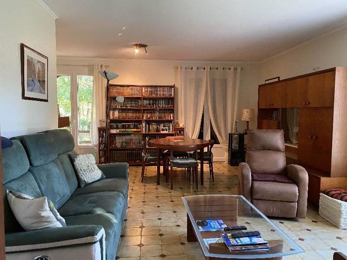 Image No.2-3 Bed House for sale