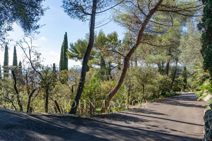 Image No.25-5 Bed House for sale