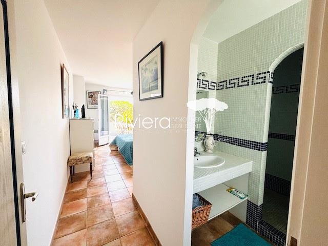 Image No.12-4 Bed House for sale