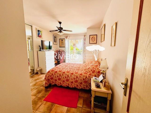 Image No.15-4 Bed House for sale