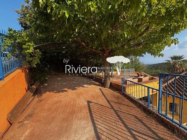 Image No.17-4 Bed House for sale