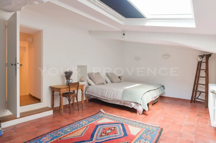 Image No.10-2 Bed House for sale