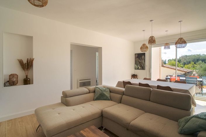 Image No.10-2 Bed House for sale