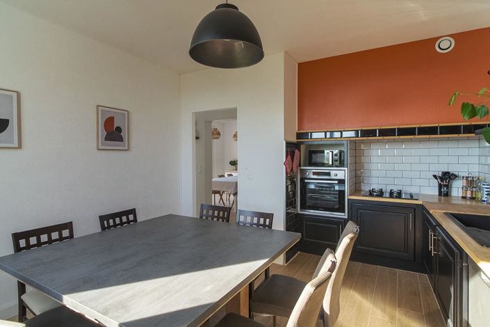 Image No.14-2 Bed House for sale