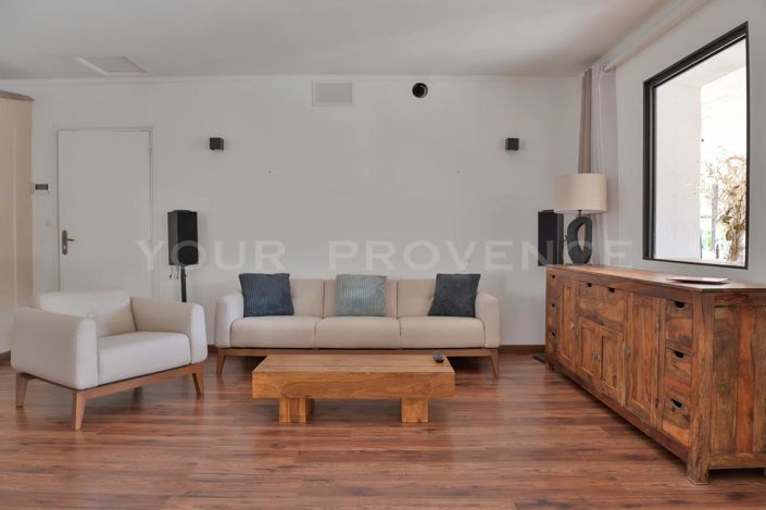 Image No.13-3 Bed House for sale