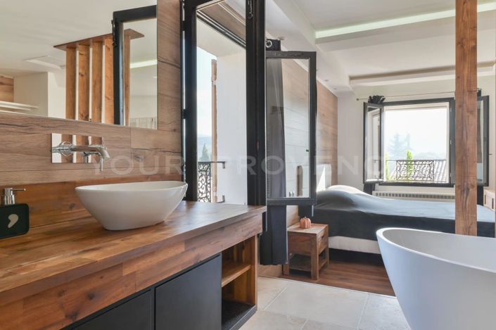 Image No.14-3 Bed House for sale