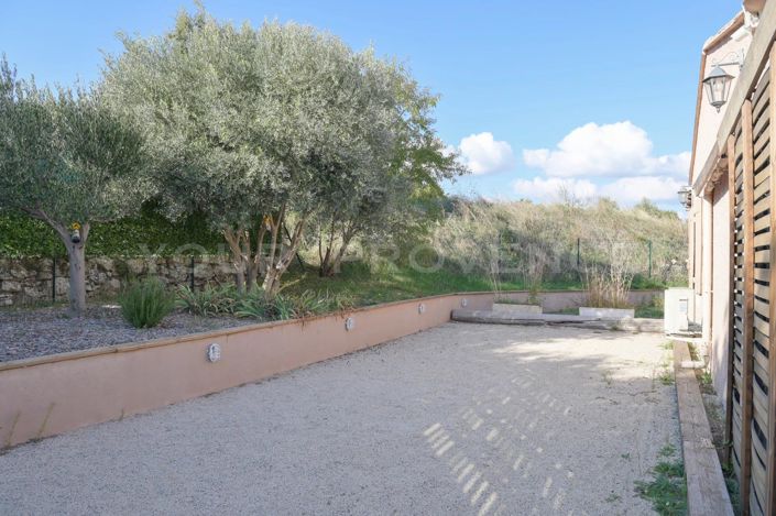 Image No.24-3 Bed House for sale