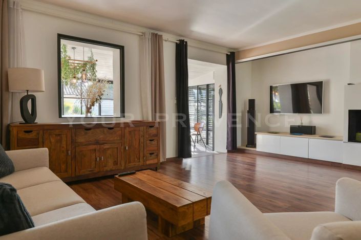 Image No.7-3 Bed House for sale