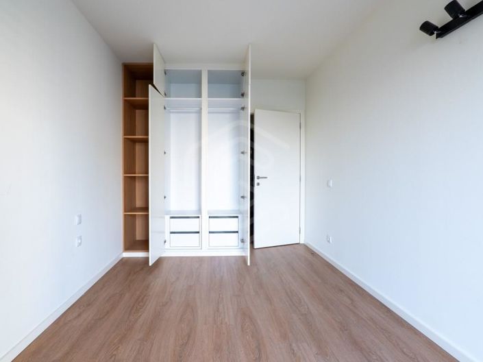 Image No.15-3 Bed Apartment for sale