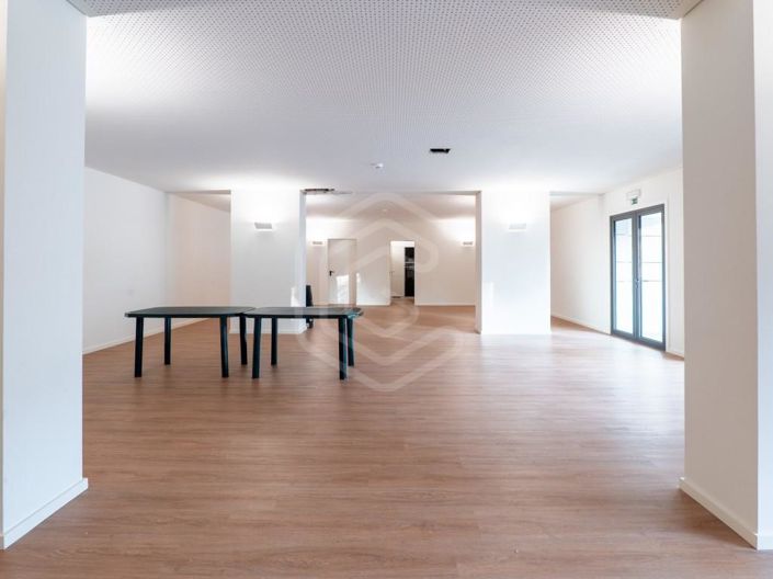 Image No.29-3 Bed Apartment for sale