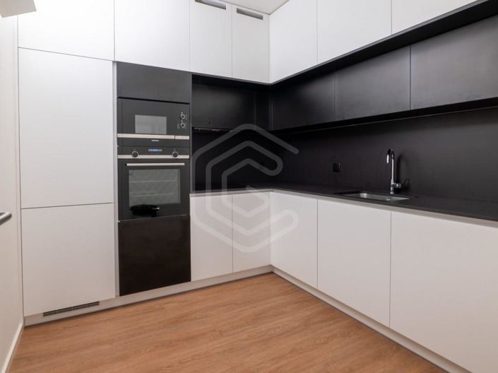 Image No.32-3 Bed Apartment for sale