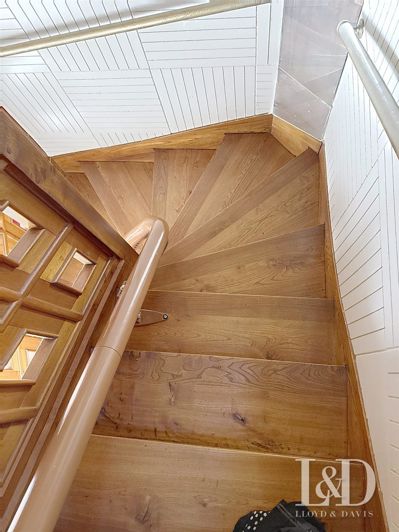 Image No.19-3 Bed House for sale