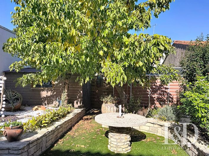 Image No.20-3 Bed House for sale