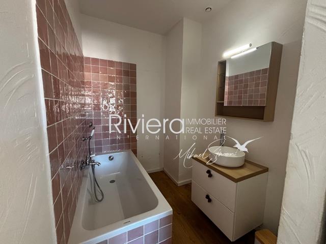 Image No.11-3 Bed Apartment for sale