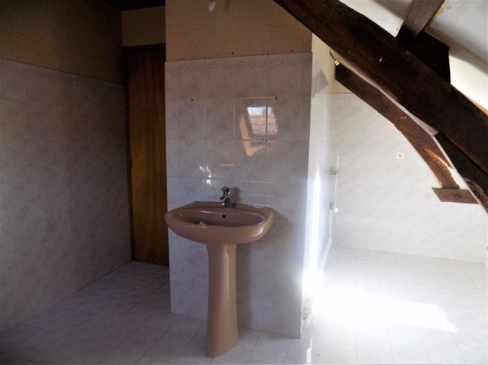 Image No.6-3 Bed House for sale