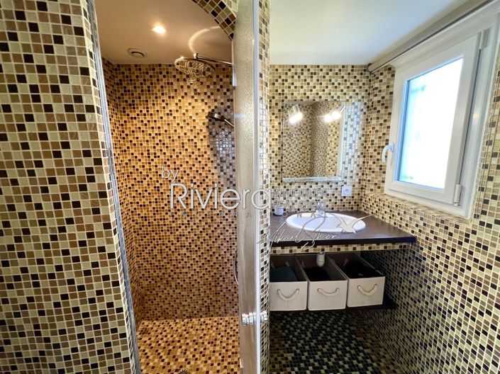 Image No.16-4 Bed House for sale