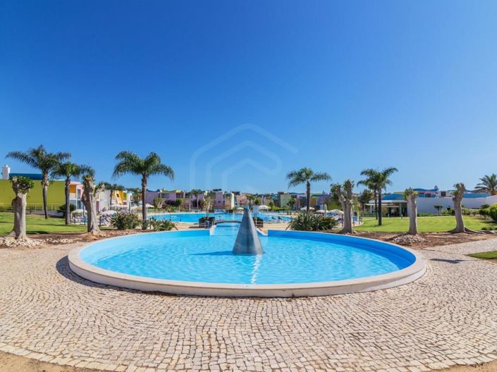 Image No.21-3 Bed Apartment for sale