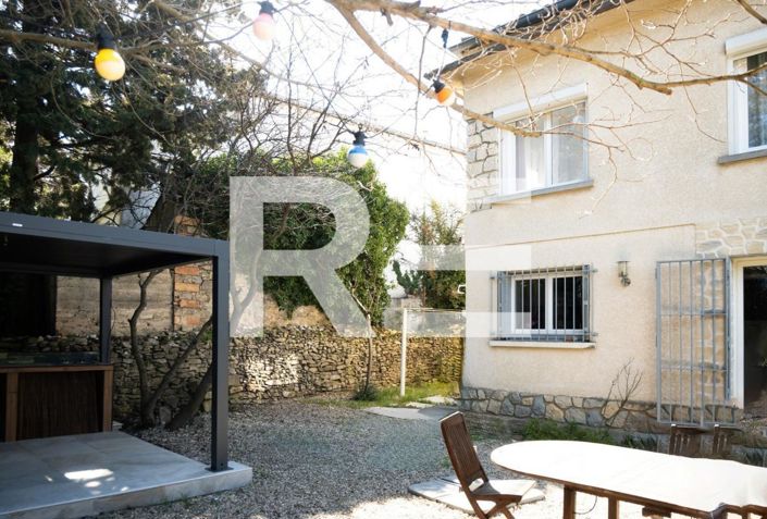 Image No.10-4 Bed House for sale