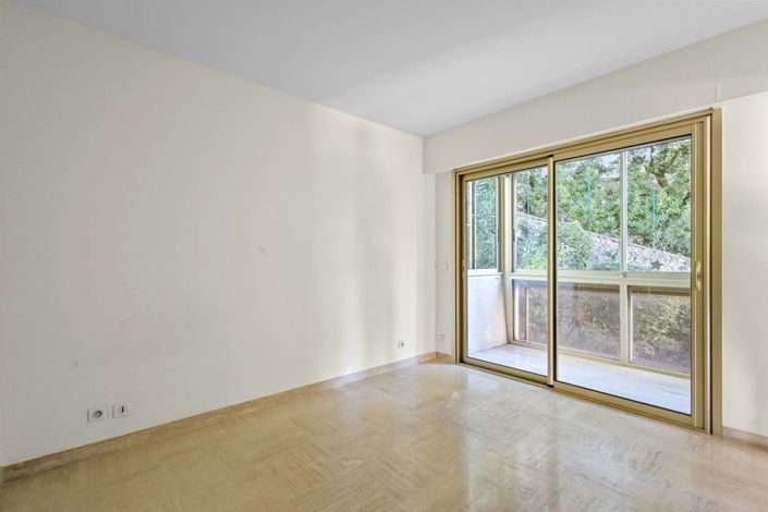 Image No.10-3 Bed Apartment for sale