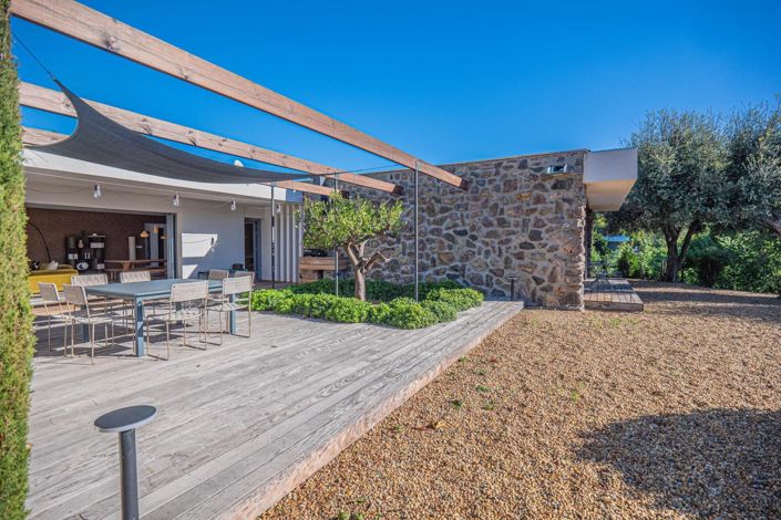 Image No.11-4 Bed House for sale