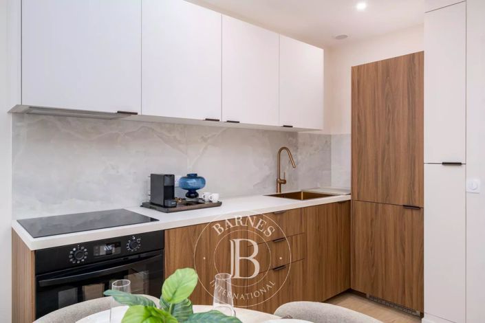 Image No.12-1 Bed Apartment for sale