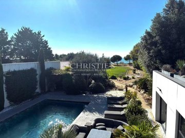 10 Bed House for sale