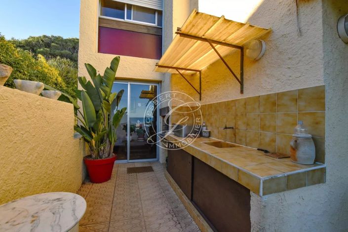 Image No.14-3 Bed House for sale