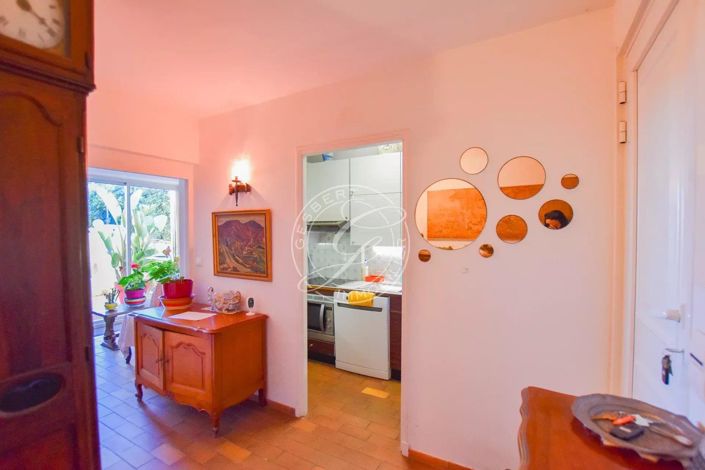 Image No.6-3 Bed House for sale