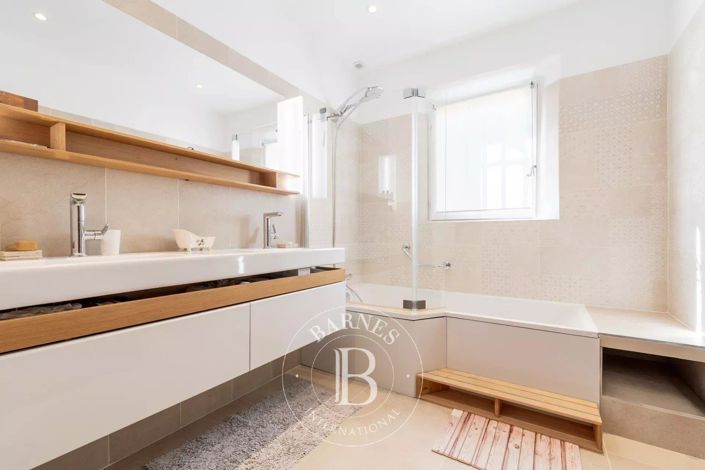 Image No.15-5 Bed House for sale