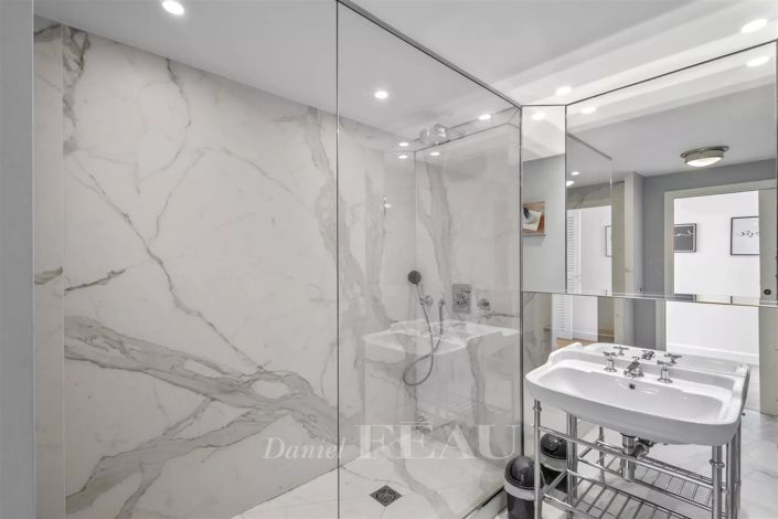 Image No.19-2 Bed Apartment for sale