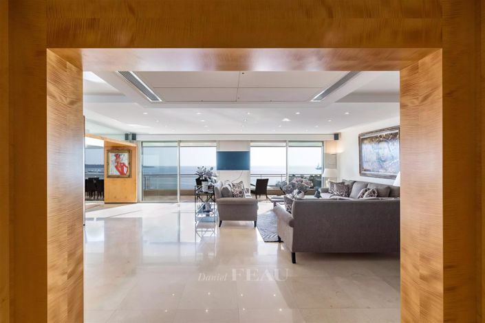 Image No.8-5 Bed Apartment for sale