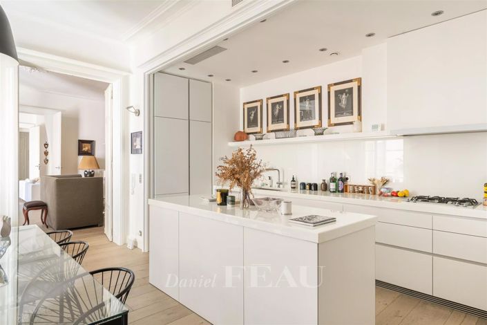 Image No.9-3 Bed Apartment for sale