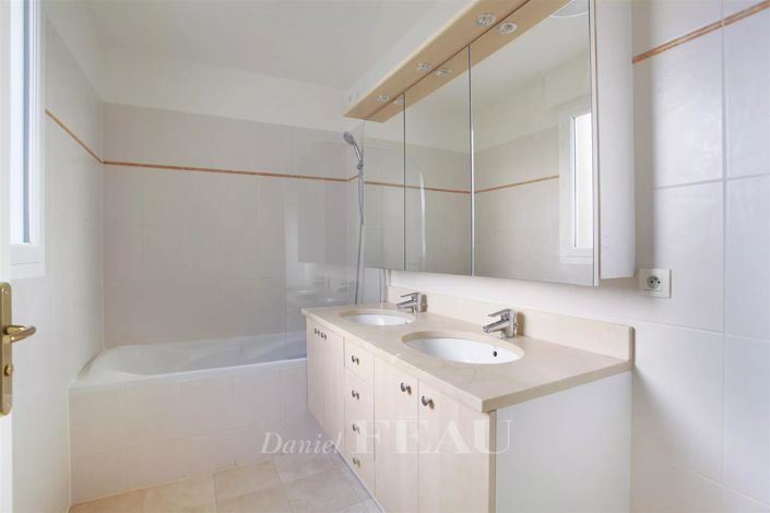 Image No.12-Maison de 3 chambres à vendre à Levallois-Perret