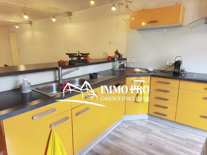 Image No.5-6 Bed House for sale